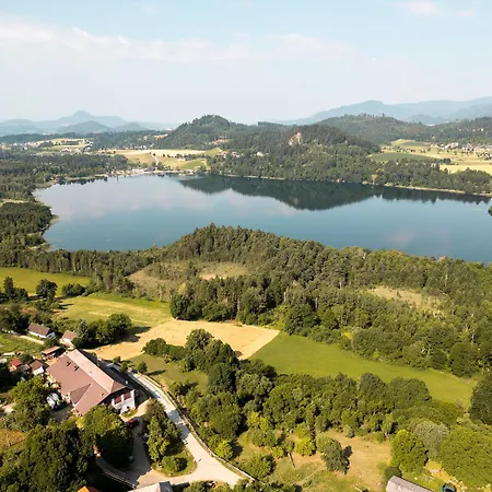 Im Haus Am Huegel * Sankt Georgen am Längsee